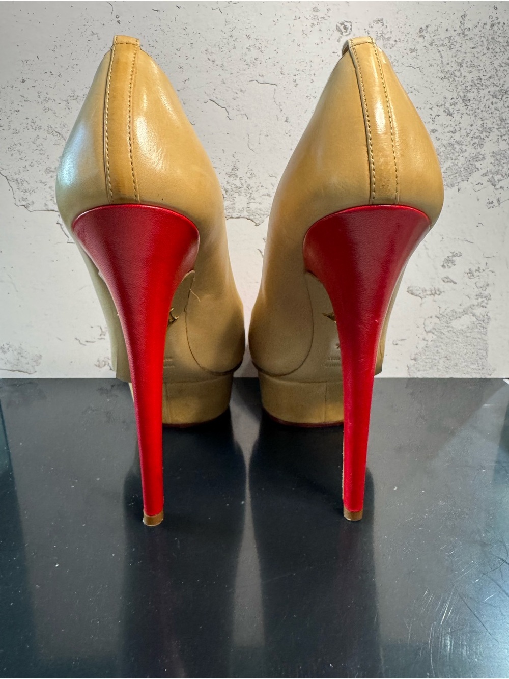 Sexy Charlotte Olympia Beige Leather with Red Lip Toe. Heels Pumps Size 37.5